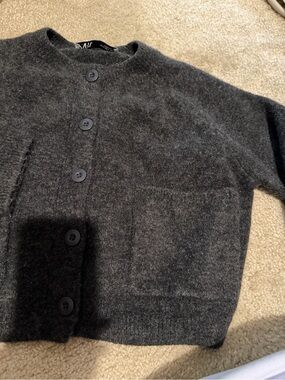 Zara grey shrunken cropped sweatshirt